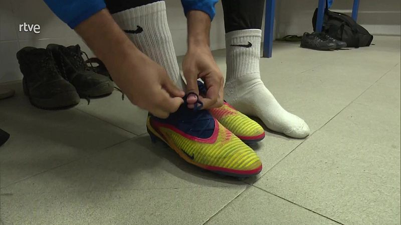 Trabajar y golear - Aqu� hay trabajo | Ver