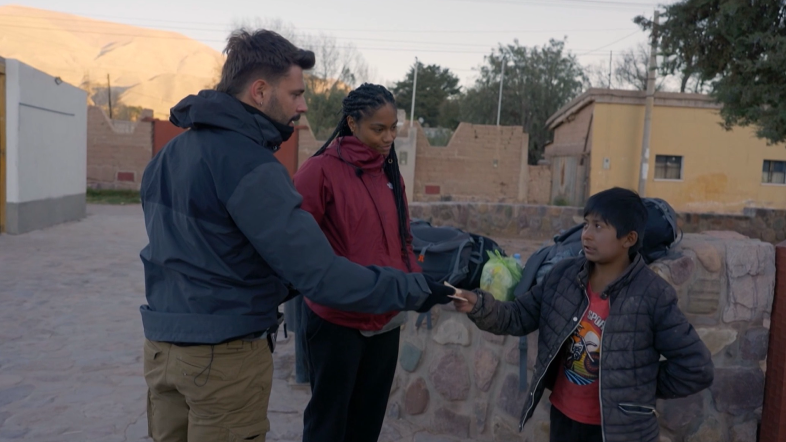 Hasta el fin del mundo - J Kbello emocionado por un niño - Hasta el fin del mundo | Ver