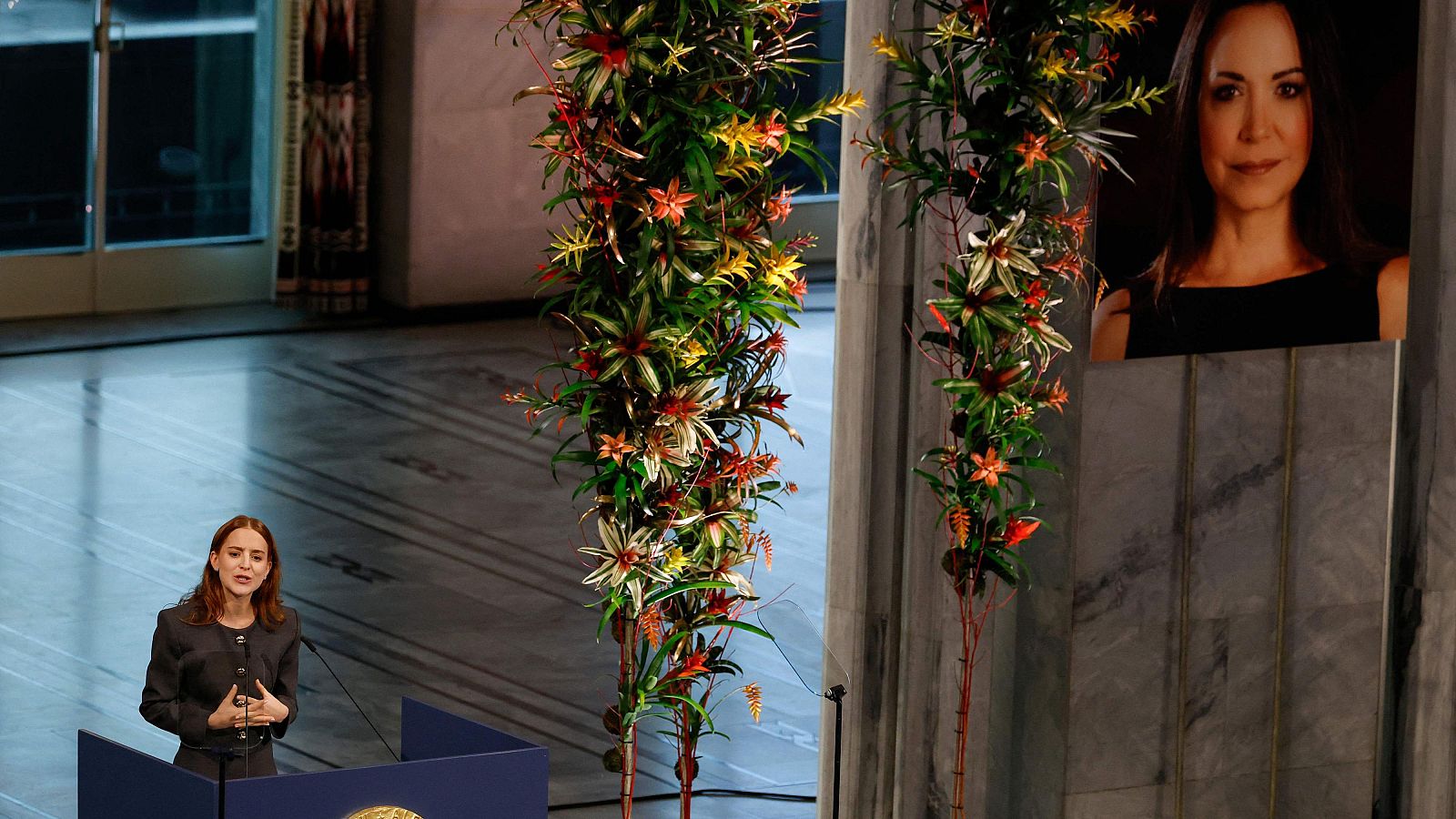 Analizamos con Anna Bosch la entrega del Nobel a María Corina Machado en el contexto de tensión que vive Venezuela - La tarde en 24h | Ver