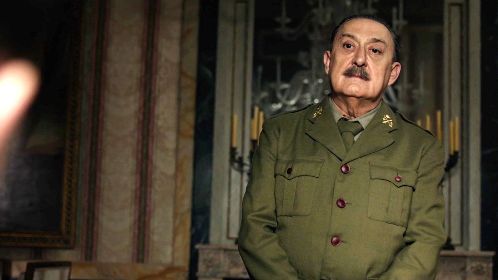 Ena - Primo de Rivera, obligado a dimitir por Alfonso XIII - ENA. La reina Victoria Eugenia | Ver
