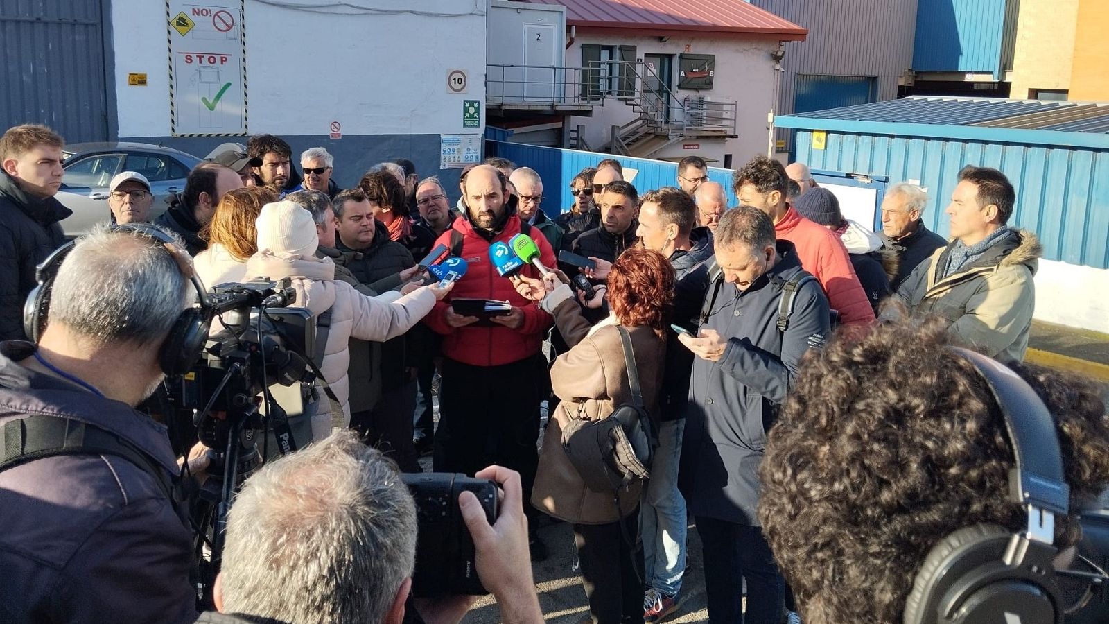 El Comité de empresa de Astilleros Balenciaga dice que sus puestos de trabajo no están en venta | RTVE Play | Ver ahora