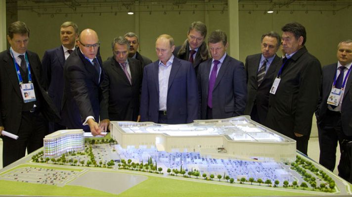 Telediario 1 - La polémica acompaña a los Juegos de Sochi 2014