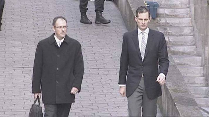 Telediario 1 - Embargo de propiedades