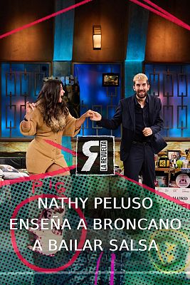 Nathy Peluso enseña a Broncano a bailar salsa