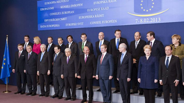 Telediario 1 - Telediario matinal en 4' - 08/02/13