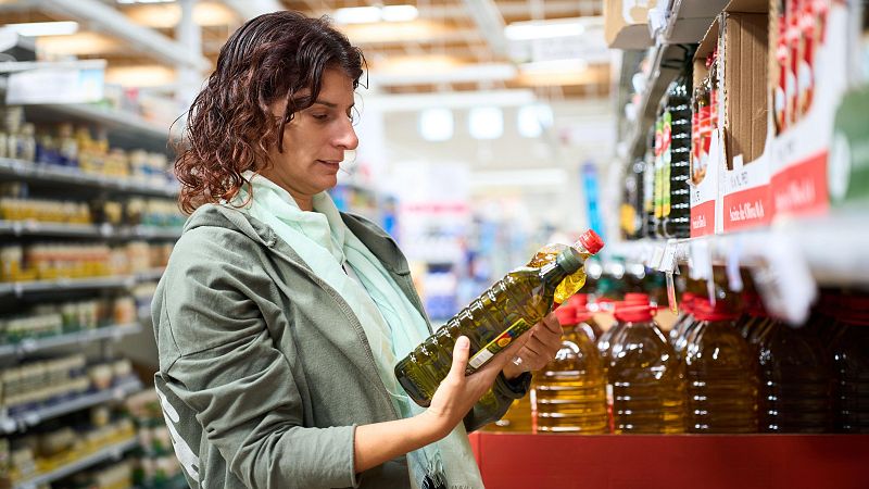 La inflación de noviembre se modera una décima, hasta el 3% - Telediario 1 | Ver