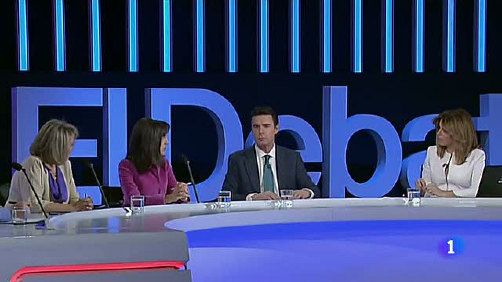 Ana Mato no debe dimitir