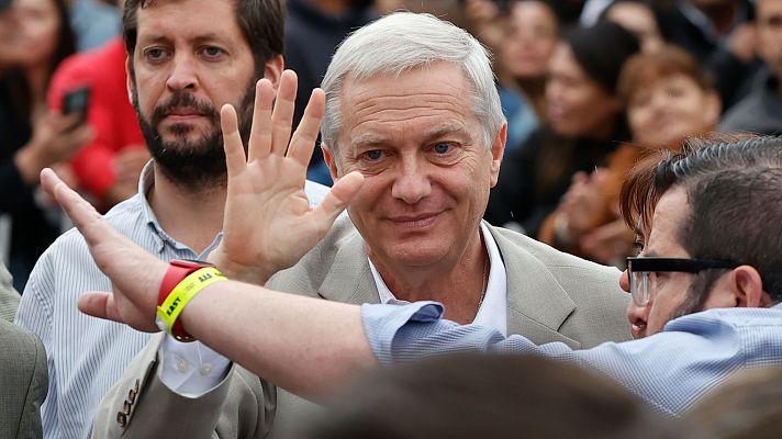 Telediario Fin de Semana - Chile celebra la segunda vuelta presidencial, con Kast como favorito en las encuestas