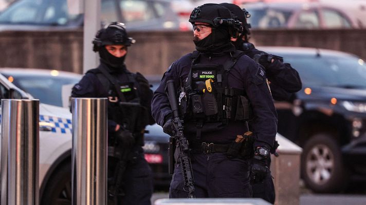 Telediario Fin de Semana - Un ataque terrorista contra una celebración judía en Sídney deja al menos 16 muertos