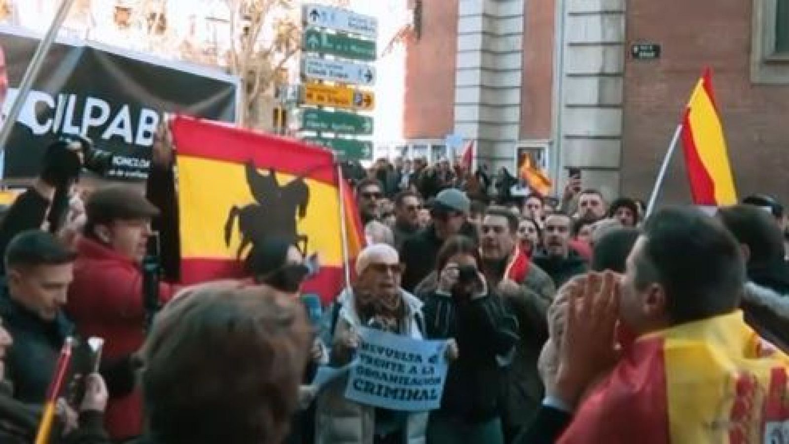 Juanma Lamet expone y explica las conversaciones de Abascal con 'Revuelta' - Directo al grano | Ver