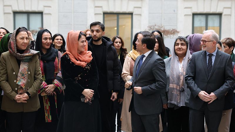 El régimen talibán, contra las mujeres en Afganistán: "Han acabado con todos los derechos" - Informativo 24h | Ver