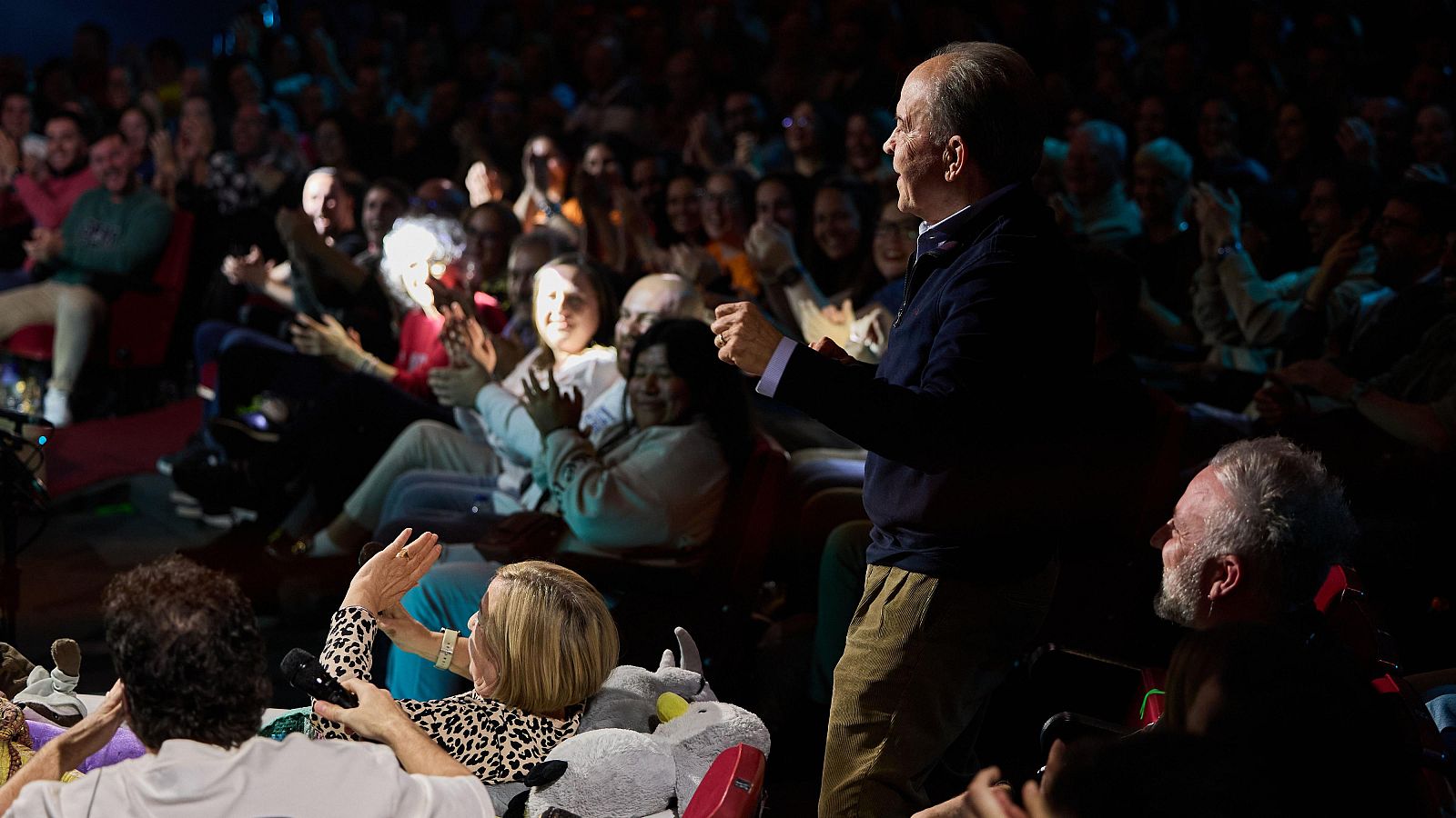 La Revuelta | Amparo y Antonio son unos bailongos - La Revuelta | Ver