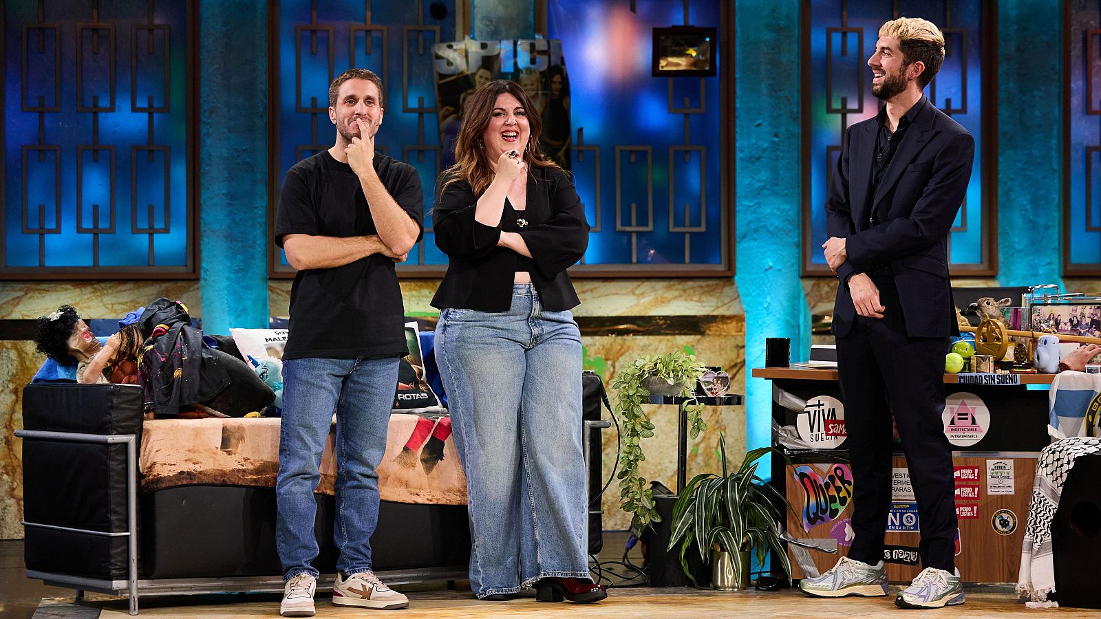 La Revuelta | Lalachus e Ibarburu intentan recuperar sus cuerpos - La Revuelta | Ver