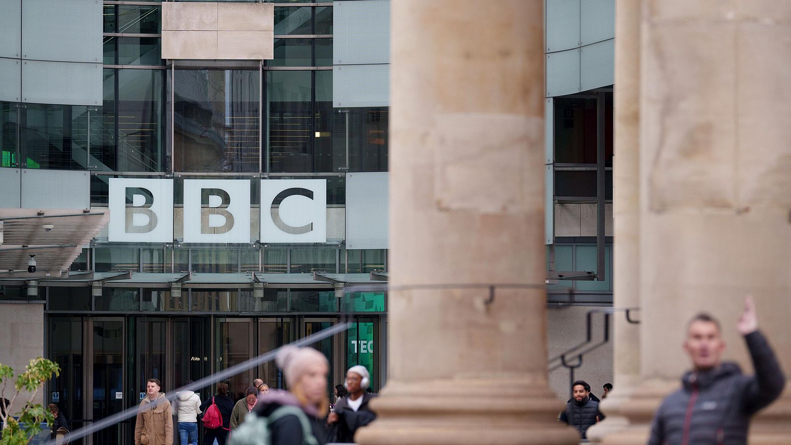 Trump demanda a la BBC por difamación | Ver