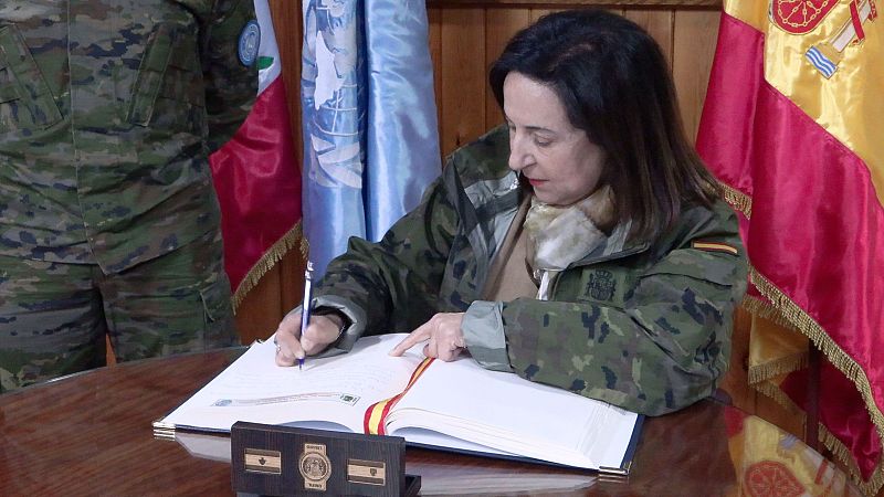 Margarita Robles visita las tropas españolas en Líbano