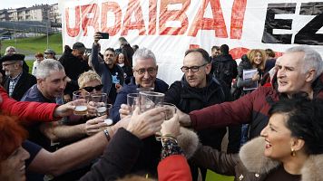 La plataforma Guggenheim Urdaibai STOP celebra por todo lo alto la paralizaci�n del proyecto