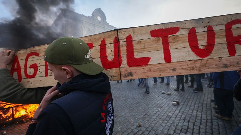 Telediario 1 en cuatro minutos - 18/12/25- RTVE.es | Ver