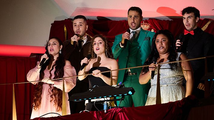 Los concursantes de 'ARIA' cantan  en 'La Revuelta' 18/12/25