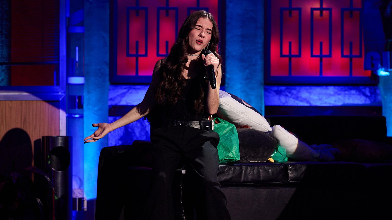 La Revuelta | Cristina Lora canta por Rocío Jurado - La Revuelta | Ver