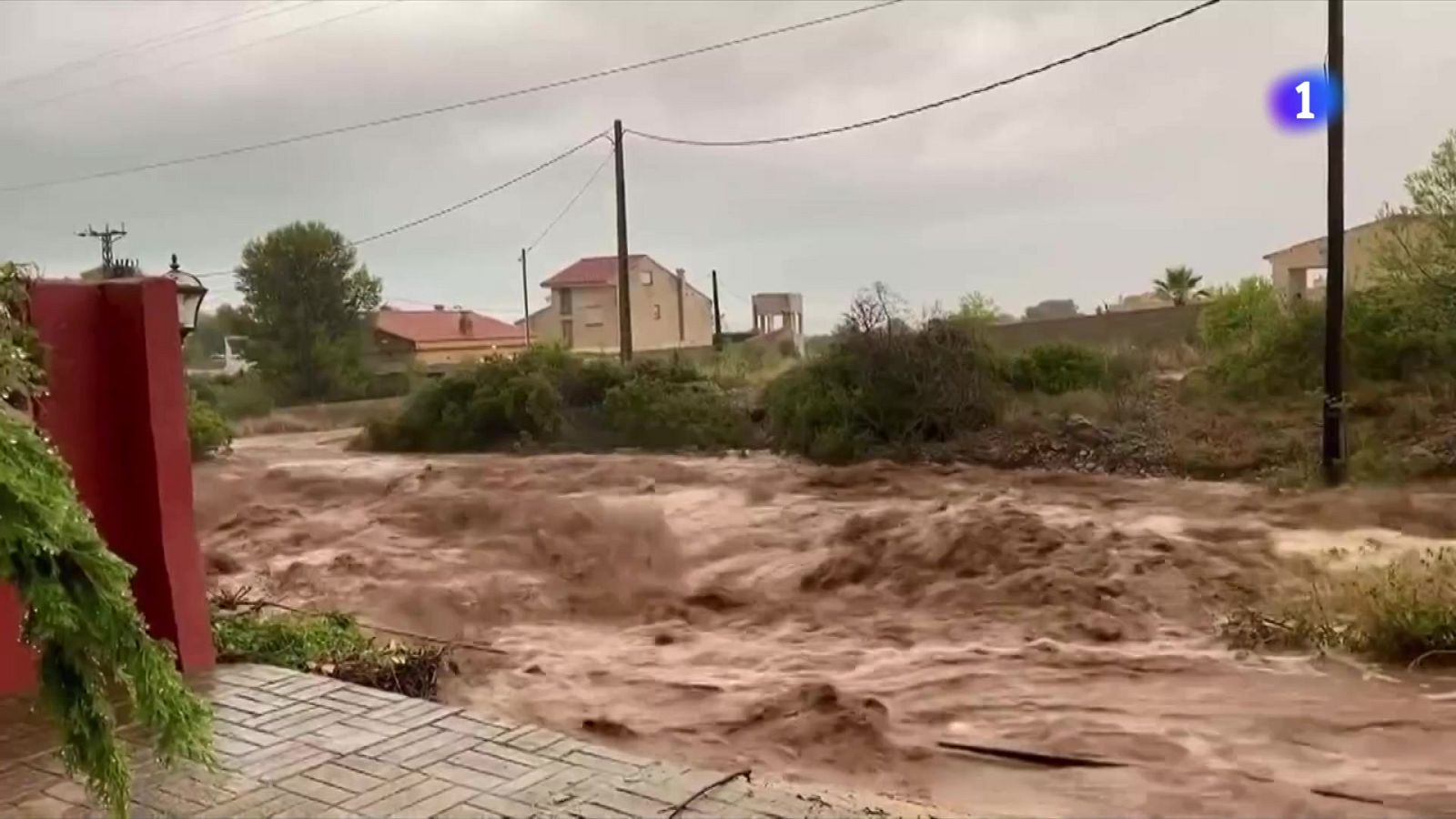 Pacte per impulsar les obres que han d'evitar inundacions al Barranc del Llop