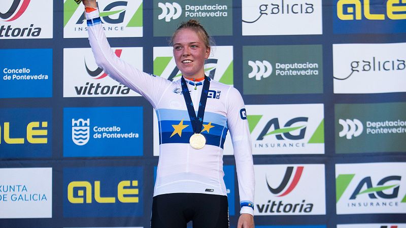 Fem Van Empel, triple campeona del Mundo de ciclocross, se retira con 23 a�os para cuidar de su salud mental