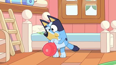 Que no toque el suelo - Bluey | Ver