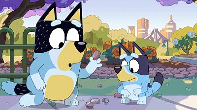 Bluey: Juego de espías | Episodio completo en Clan RTVE - Bluey | Ver
