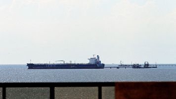 Estados Unidos intercepta un segundo petrolero y Venezuela condena el "robo y secuestro" de un nuevo buque