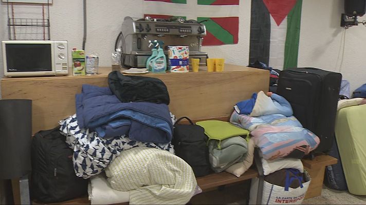 L'Informatiu - Solucions temporals per als desallotjats del B9 de Badalona