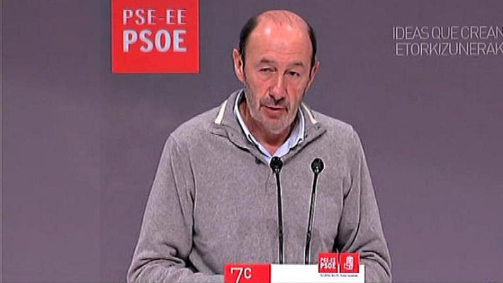 Informativo 24h - Rubalcaba sobre la renta de Rajoy