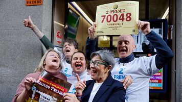 El 70.048, segundo premio, vendido íntegro en una céntrica calle de Madrid