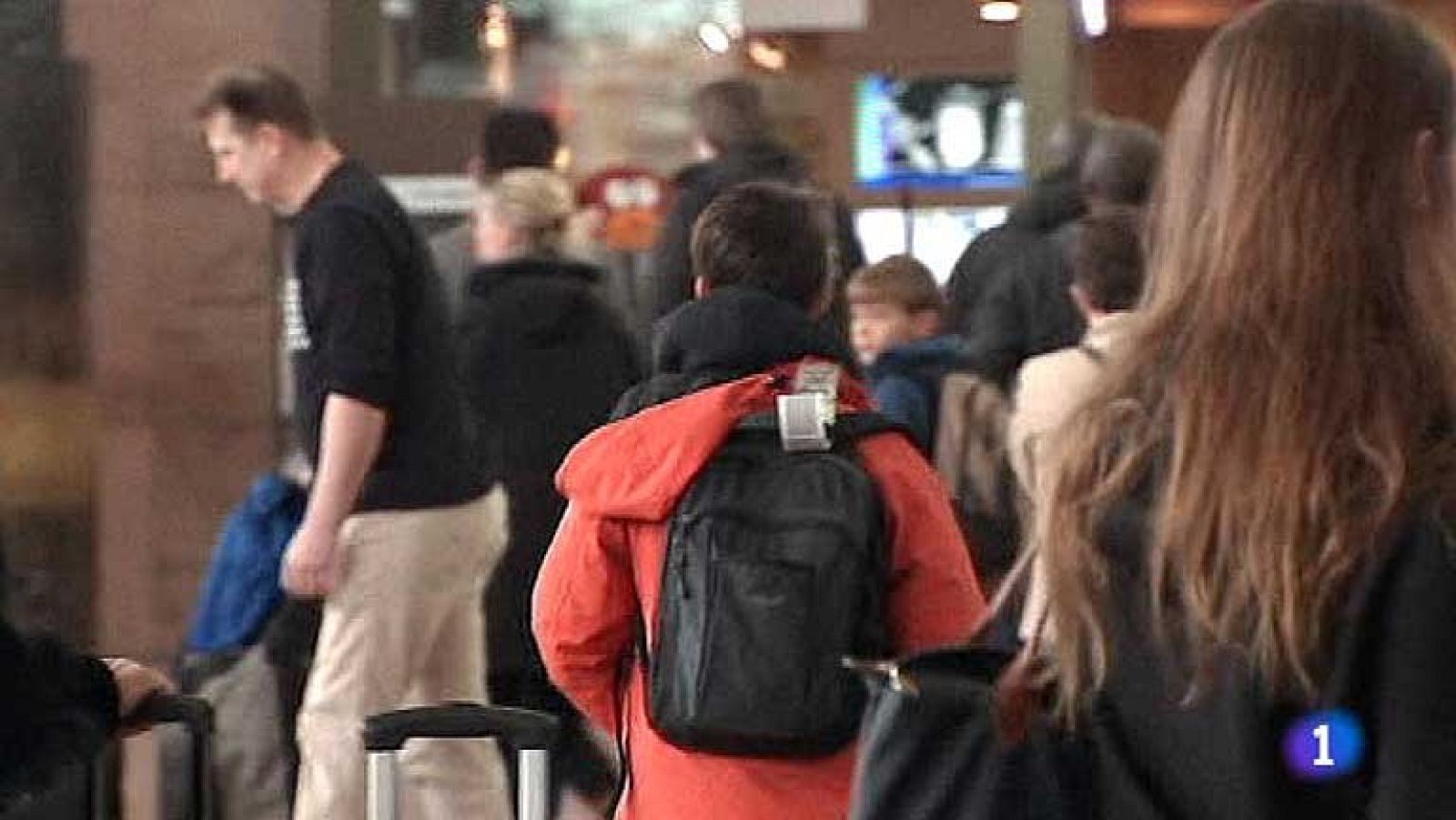 El niño belga que viajó solo a Málaga ya está con su familia | Ver