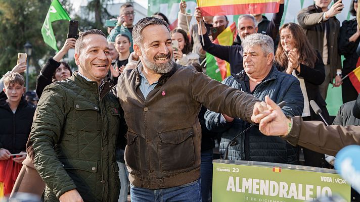 Telediario 2 - PP y Vox tendrán que negociar en Extremadura y los de Abascal avisan: "La pelota está en su tejado"