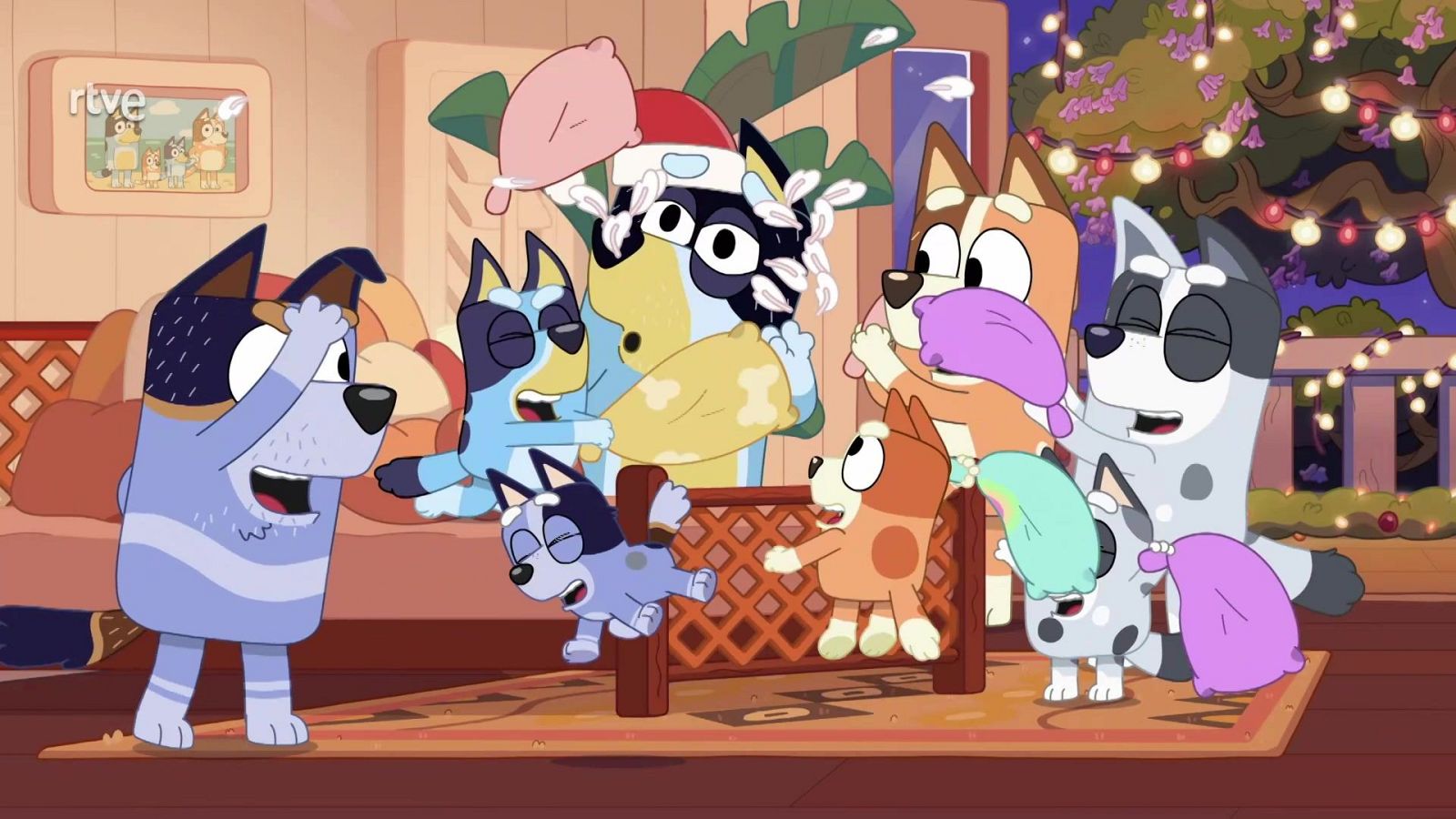 Bluey: El Papá Noel de la terraza | Episodio completo en Clan RTVE - Bluey | Ver