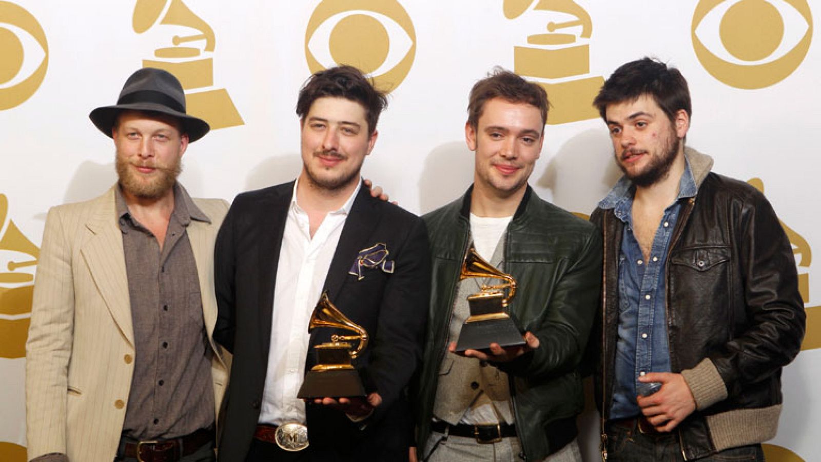 "Babel" es el disco del año en unos Grammy dominados por The Black Keys | Ver