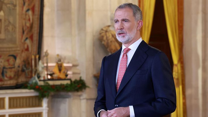 Felipe VI apela a fortalecer la convivencia mediante el "di�logo" y "la ejemplaridad", "sin cruzar l�neas rojas"