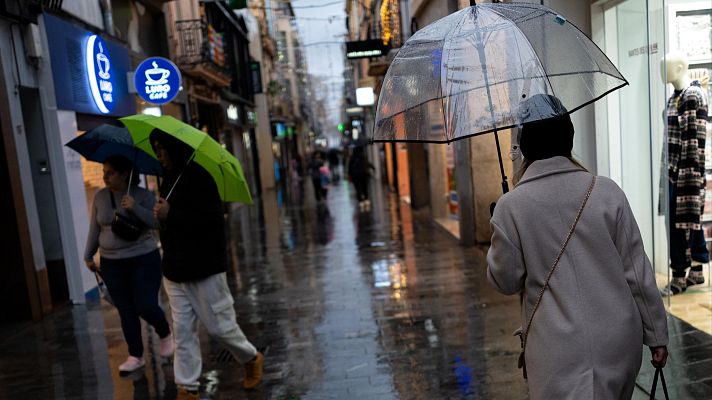 Telediario Matinal - Sigue lloviendo con intensidad en el Mediterráneo, especialmente en Cataluña