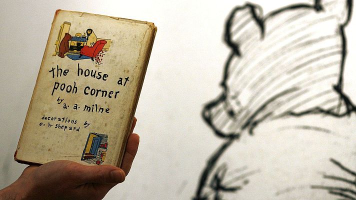Telediario 1 - Winnie the Pooh, el oso más entrañable de Inglaterra, cumple 100 años