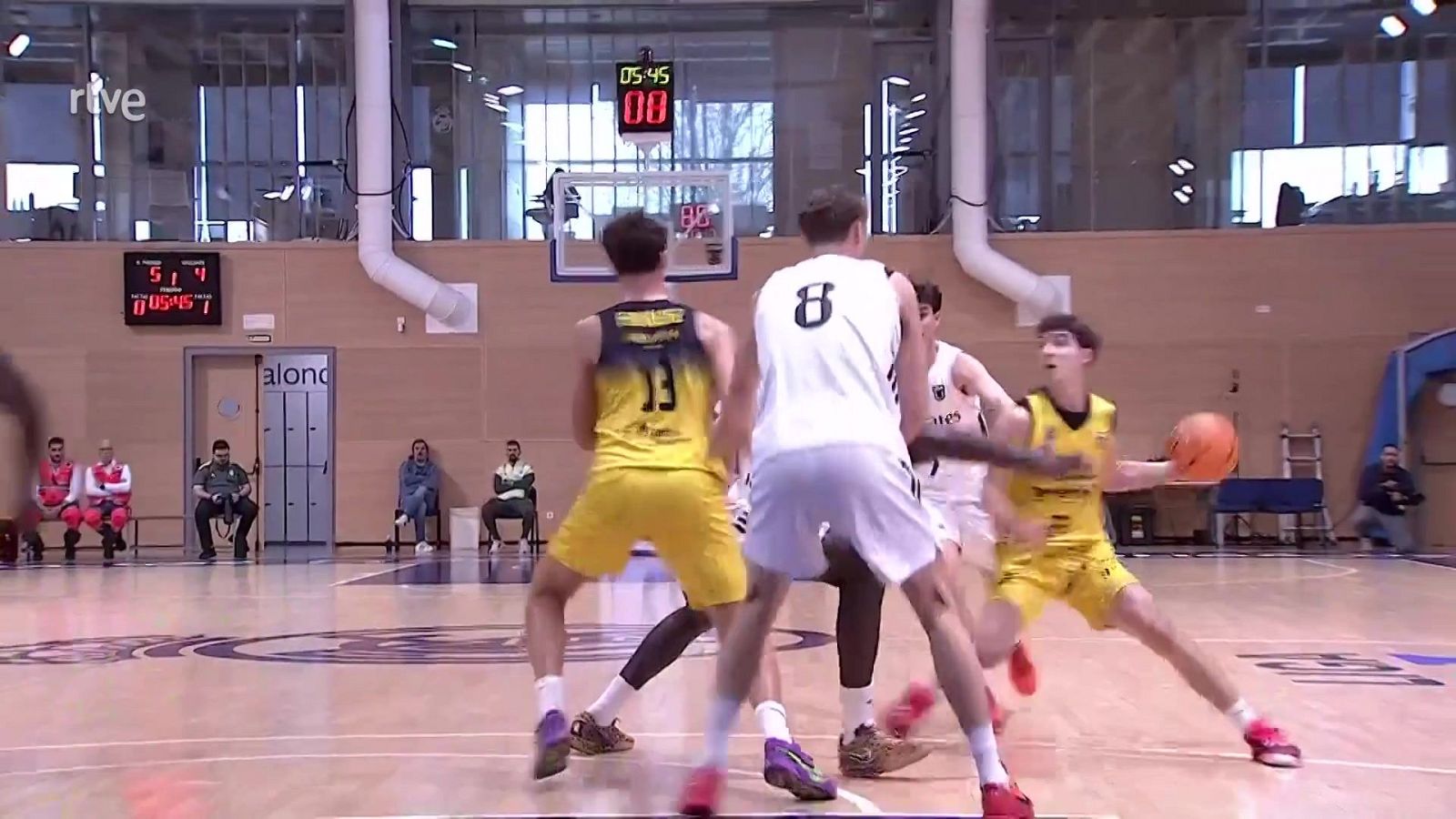 Baloncesto - Liga U22. 13ª jornada: Real Madrid - Fundación CB Canarias  - Baloncesto en RTVE | Ver