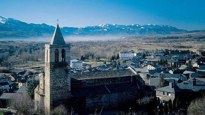 Telediario Fin de Semana - La geografía insólita de España: de un pueblo rodeado en su totalidad por Francia a otro que pertenece a dos provincias