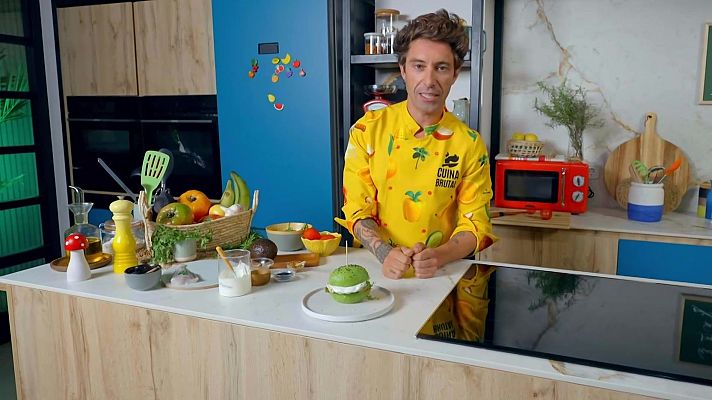 Cuina Brutal - Burger de lluç amb “no pa” d’alvocat