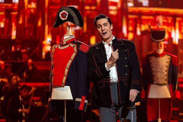 Aria, locos por la ópera - Guillem interpreta "Non più andrai" de Las bodas de Fígaro