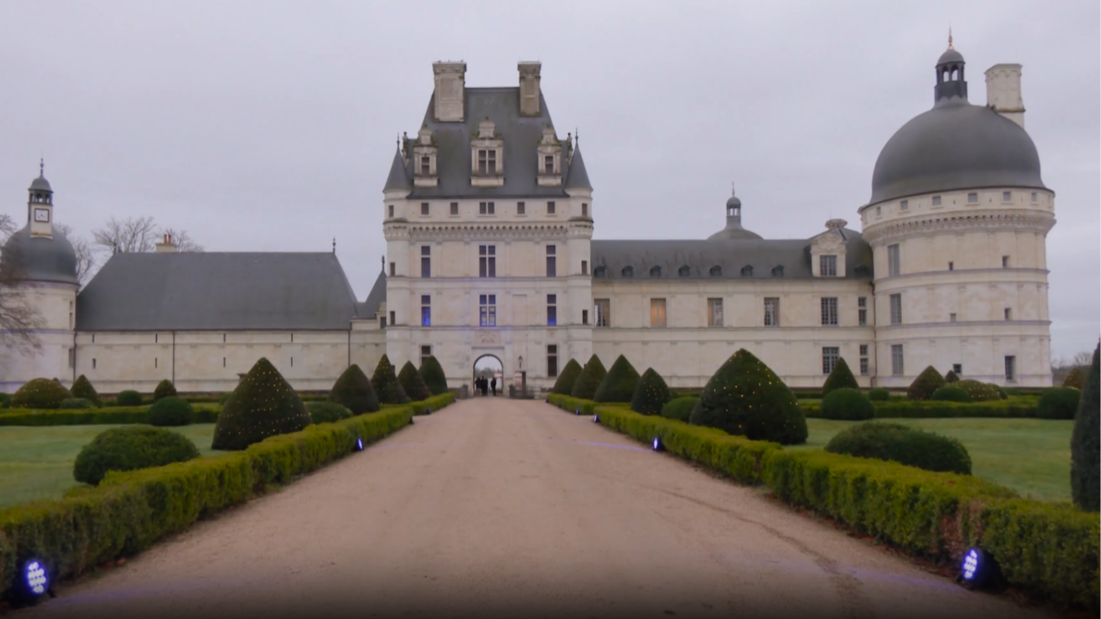La magia de los castillos del Loira en Navidad - Aquí la Tierra | Ver