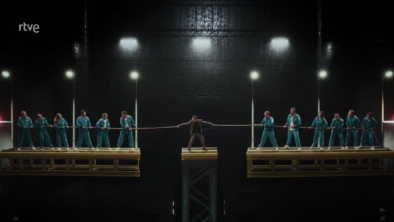 El juego del camelar - La cuerda - Especiales Nochevieja con Jos� Mota | Ver