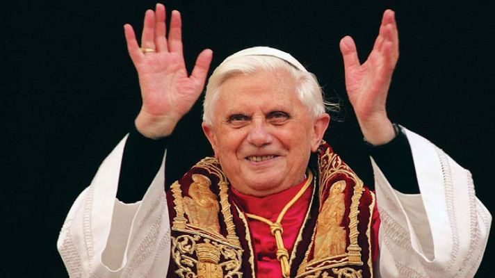 La mañana - El Papa Benedicto XVI renuncia