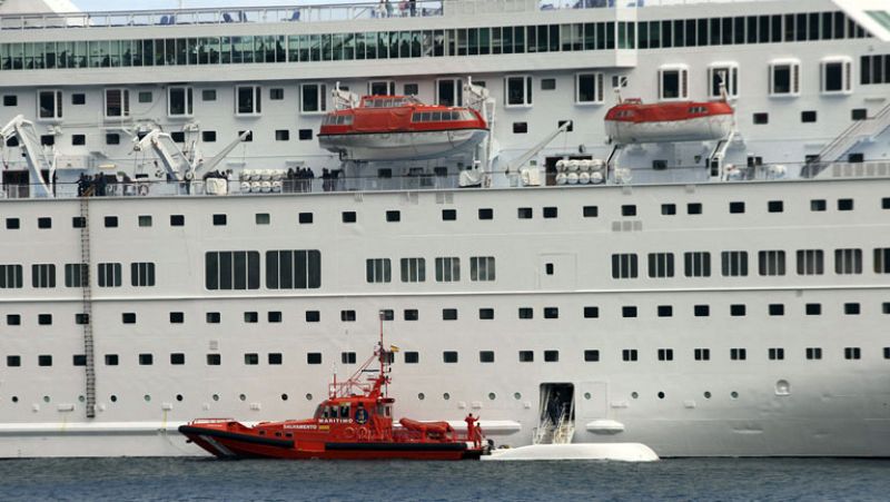 El crucero en el que murieron cinco personas podría zarpar para continuar el viaje