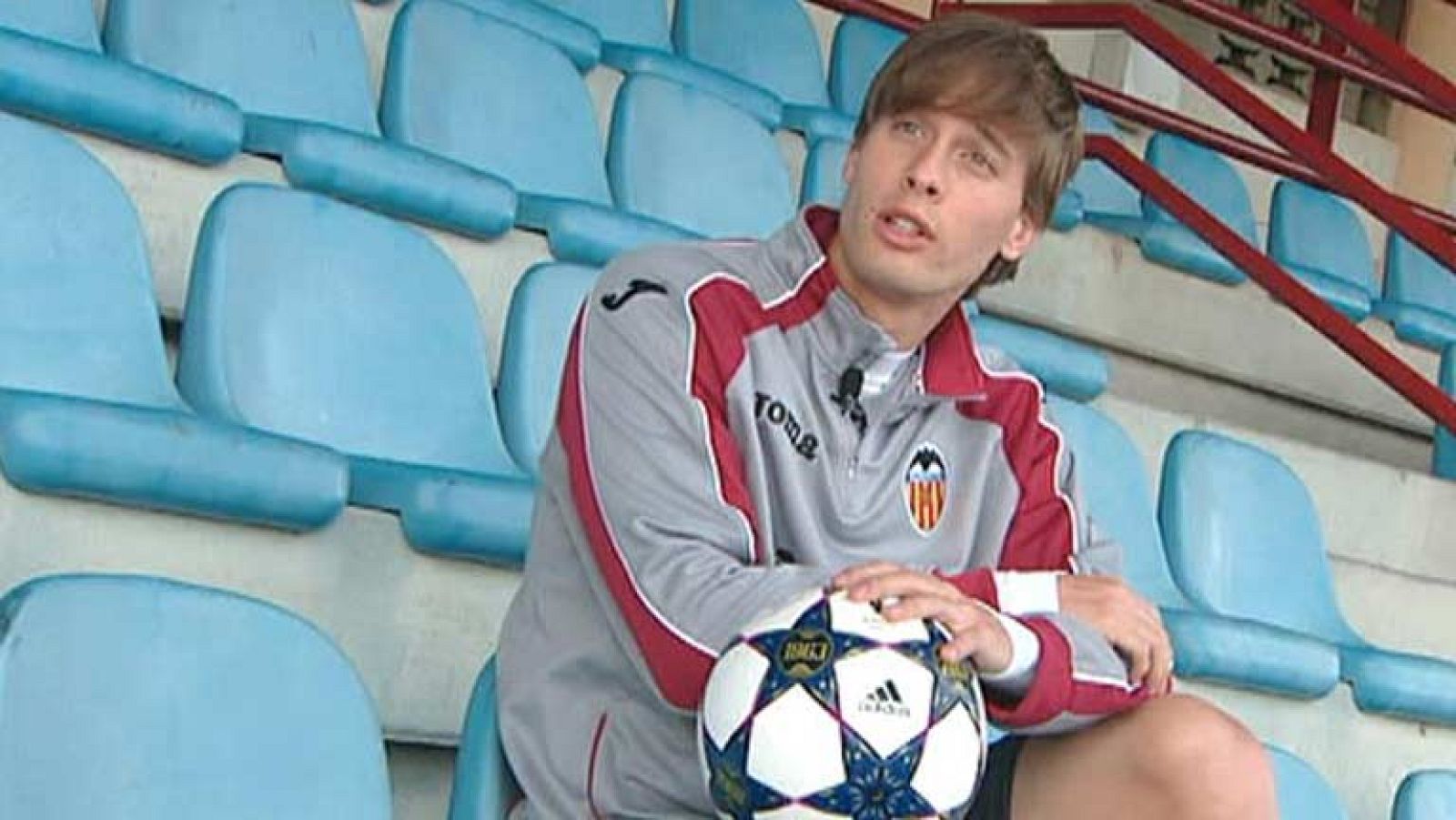 La Champions vuelve a La 1 de TVE con el partido entre el Valencia y el Paris Saint Germain, uno de los clubes de moda en Europa. El Valencia va a tener un arma secreta para la eliminatoria: Sergio Canales.