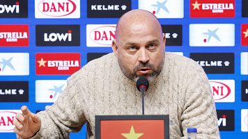 Manolo Gonz�lez, sobre que un catal�n arbitre el derbi: "Imagina si el Espanyol sale beneficiado, es mejor irse de Catalu�a"