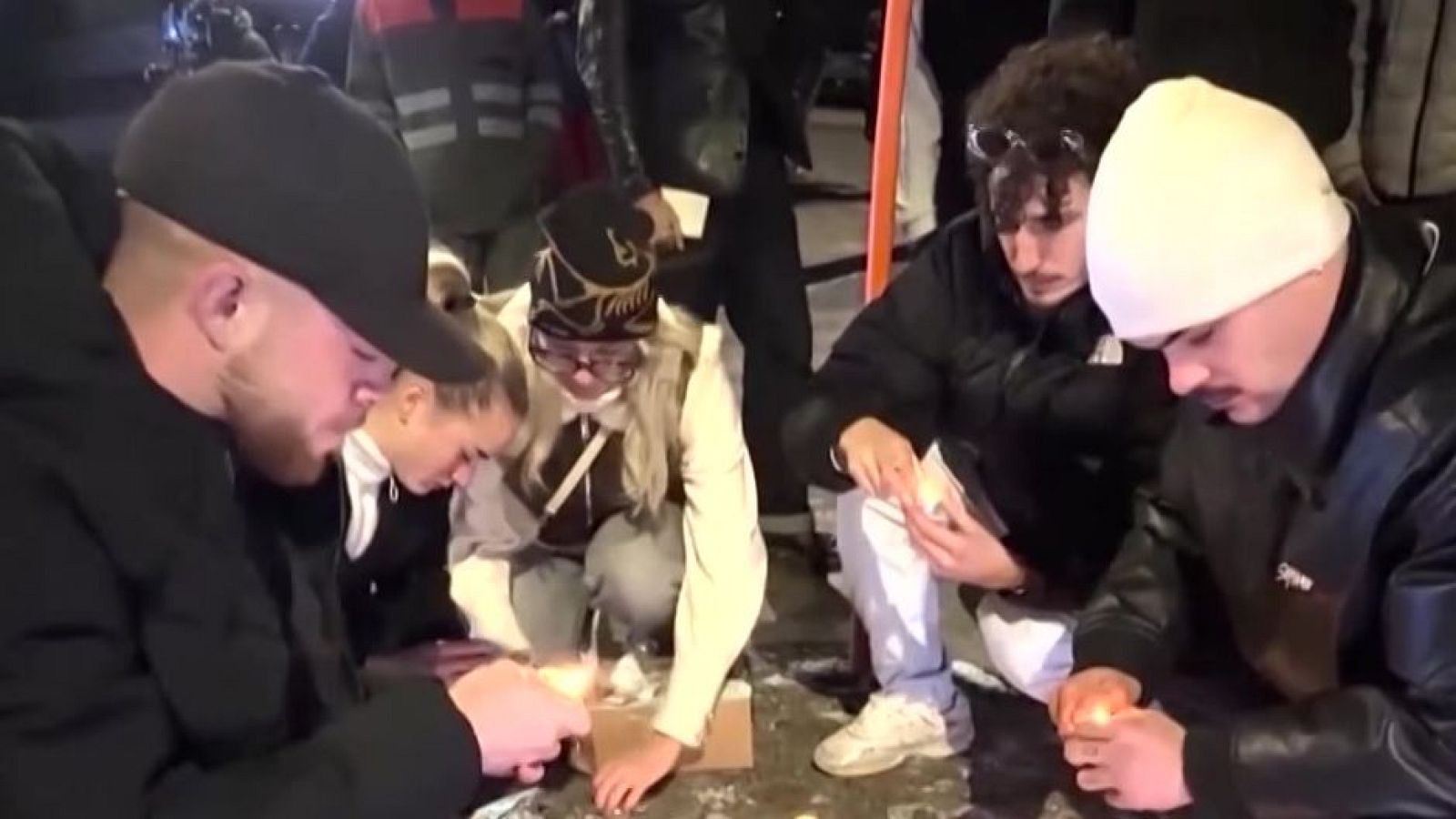 Al menos 40 fallecidos y 130 heridos en el incendio de la estación de esquí de los Alpes, en Suiza - Directo al grano | Ver