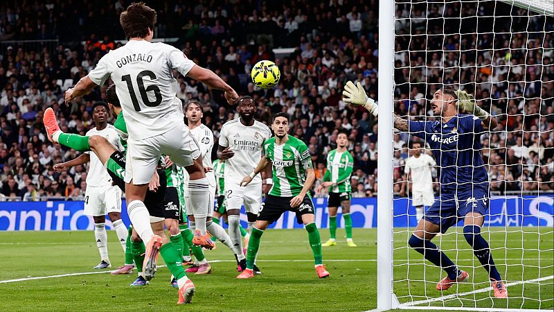 Real Madrid - Real Betis: resumen | 18ª jornada | Ver